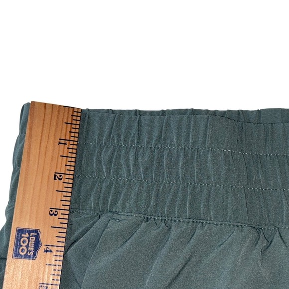 Avia Womens Smocked Waist Running Shorts Sage Green Size Medium 8-10 U2284 - Picture 3 of 6